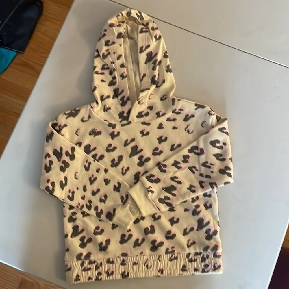 Cream leopard outfit- 127